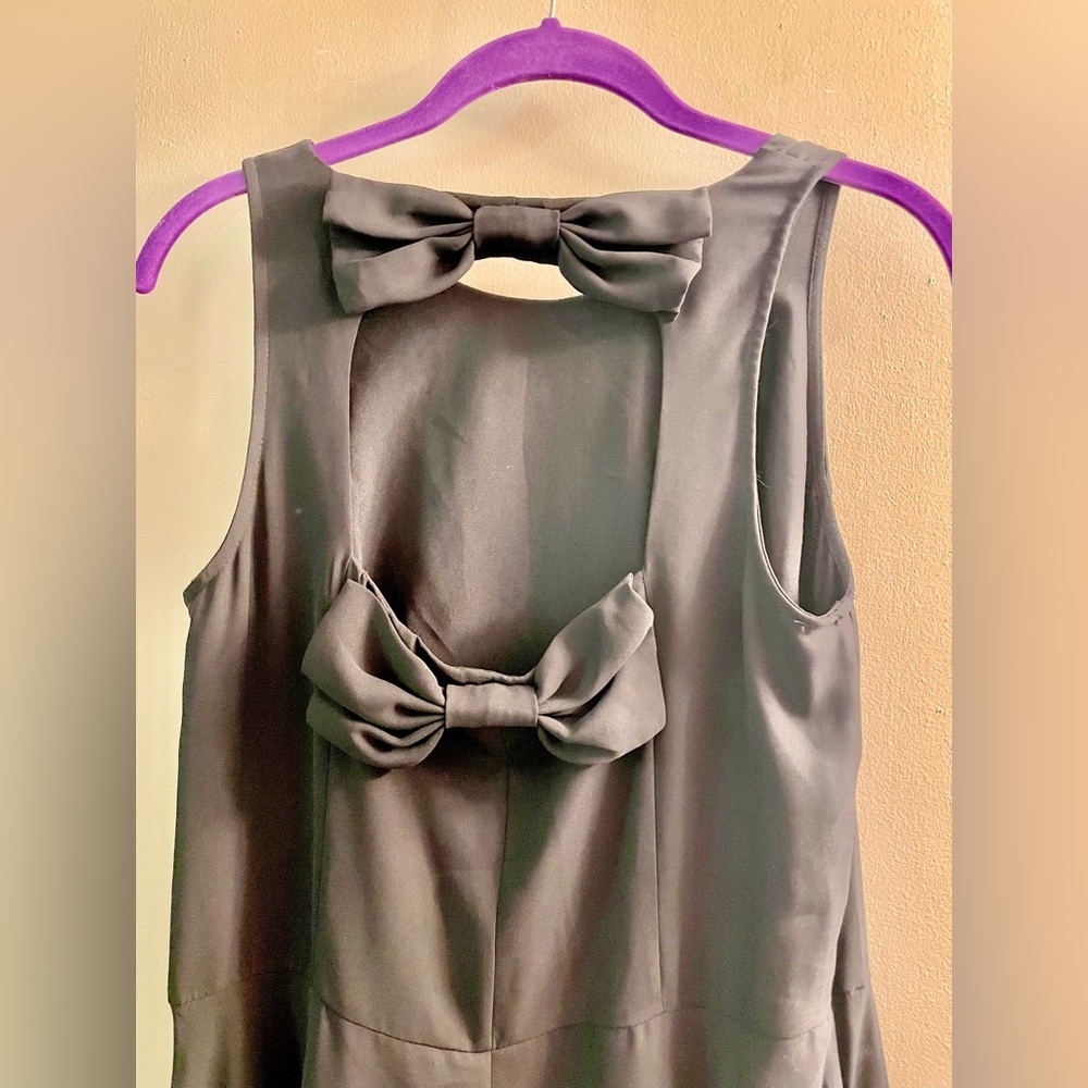 Black Sleeveless Dress w/ Lace Hem & Unique Back Bow Detail    SIZE 8 - Picture 5 of 14